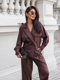 MulherCasacos de distribuidor de roupas Sempre Love em Polônia