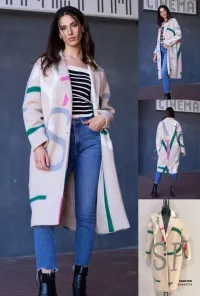 Giacche/Cappotti per Donne dal grossista di abbigliamento CHIARETTA in Italia