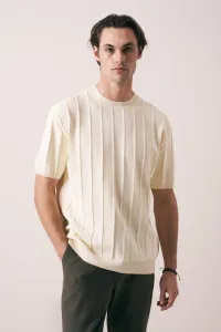 Men's Tops from clothing wholesaler Mackten in France