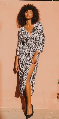 Mujer de Vestidos del mayorista de ropa BE FUN PARIS en Francia