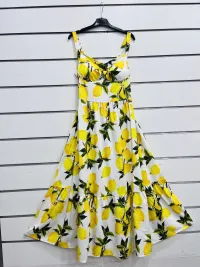 Mujer de Vestidos del mayorista de ropa Chiara Moda en Italia