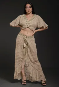 MulherVestidos de distribuidor de roupas PAPA POPSI S.L. em Espanha