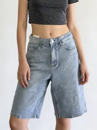 Kadınlar'in Jeans'si Perfect Style giyim toptancısından İtalya'te