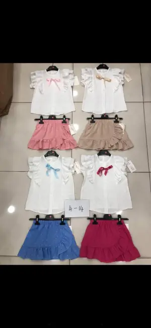 Babies and kids's Tops from clothing wholesaler JDJ SRL in Italy